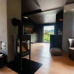 펜션 Modern And Rustic With Fjord View In Samnanger Arland