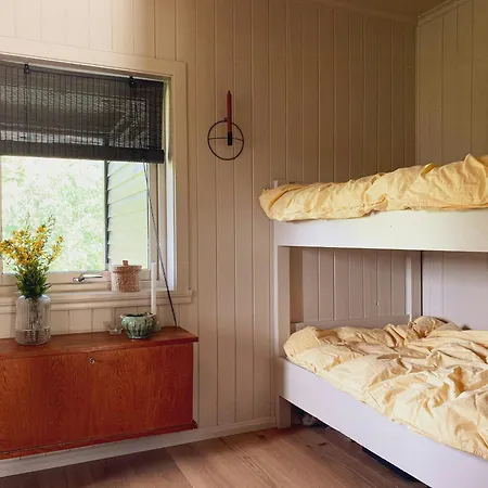 Modern And Rustic With Fjord View In Samnanger *