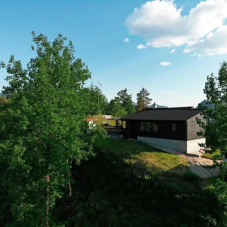 Дом отдыха Modern And Rustic With Fjord View In Samnanger *