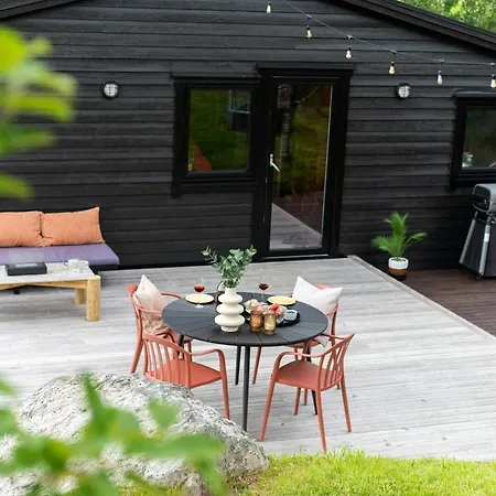 Modern And Rustic With Fjord View In Samnanger Arland