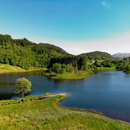 Modern And Rustic With Fjord View In Samnanger Дом отдыха