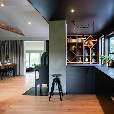 Modern And Rustic With Fjord View In Samnanger *