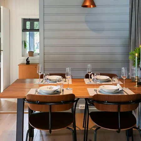 Modern And Rustic With Fjord View In Samnanger